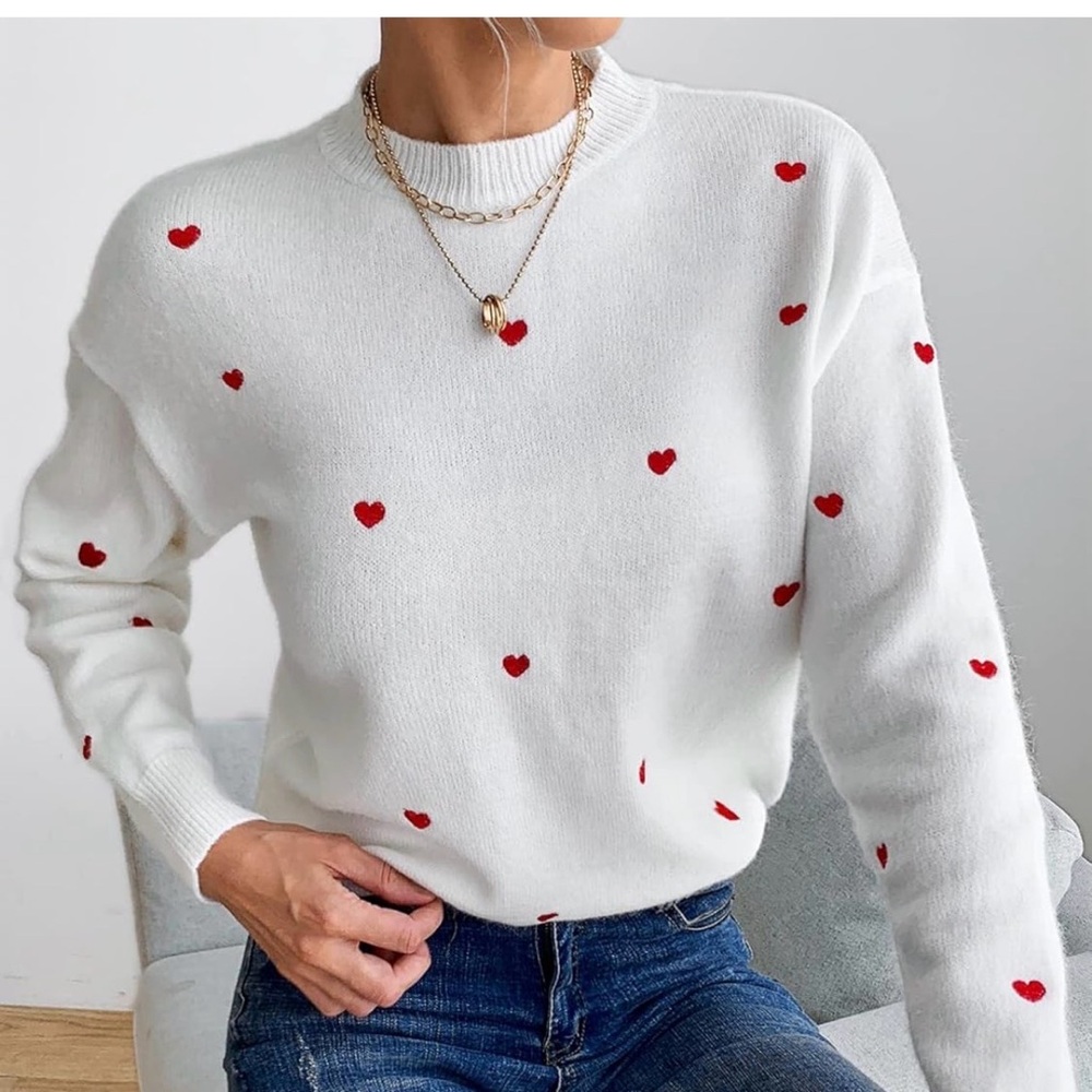 Jessica Simpson Women's Ivory Sweater with Red Heart Accents